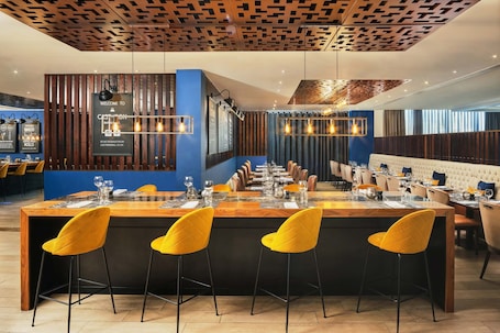 Serves lunch and dinner. Sheraton Heathrow Hotel