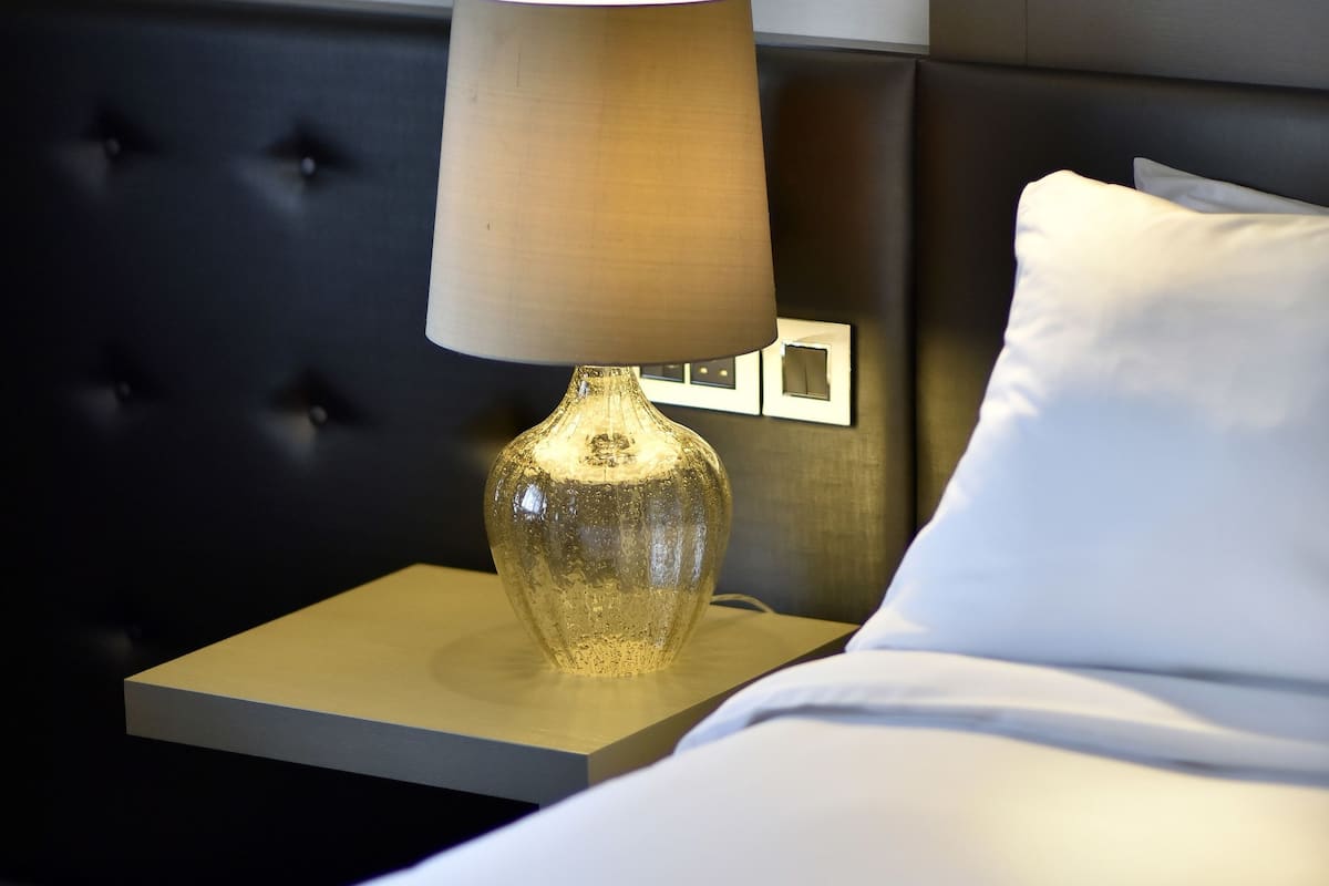 premium bedding, in-room safe, desk, laptop workspace