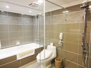 Golden Double Suite | Bathroom - Golden China Hotel (Taipei)
