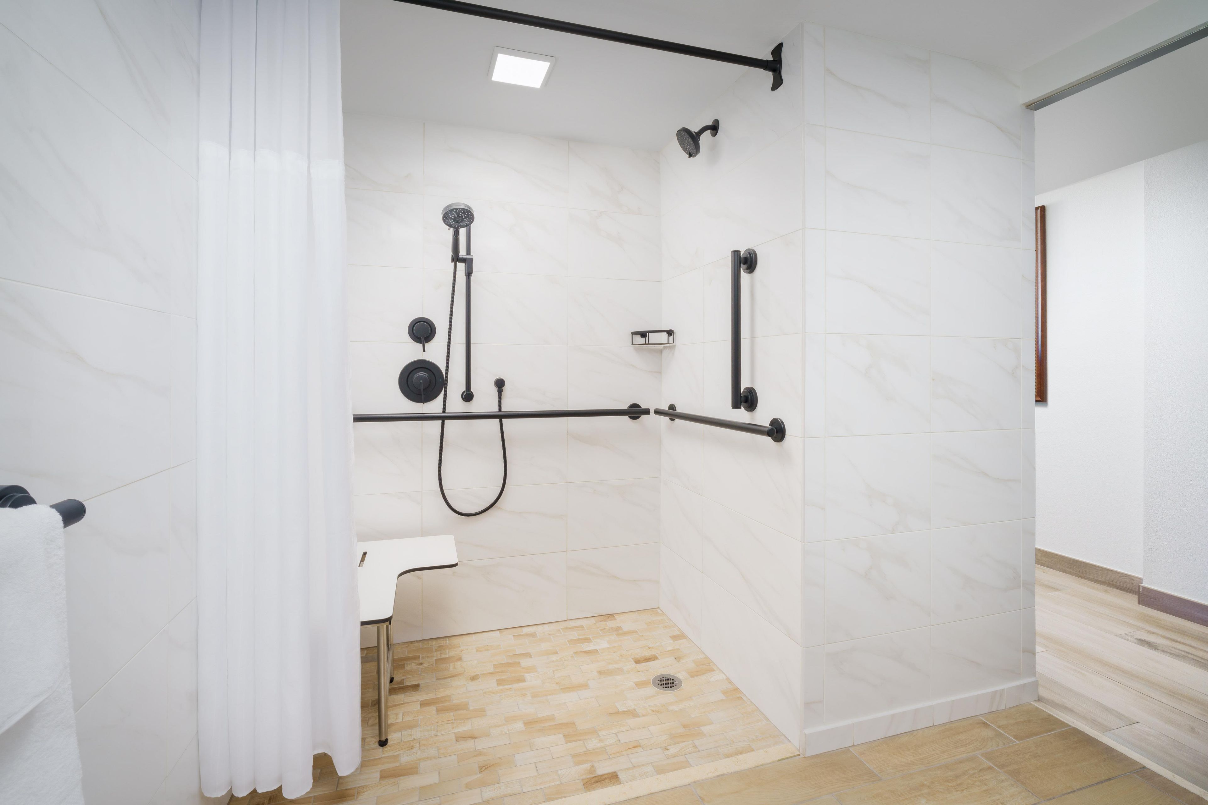 Shower kamar mandi