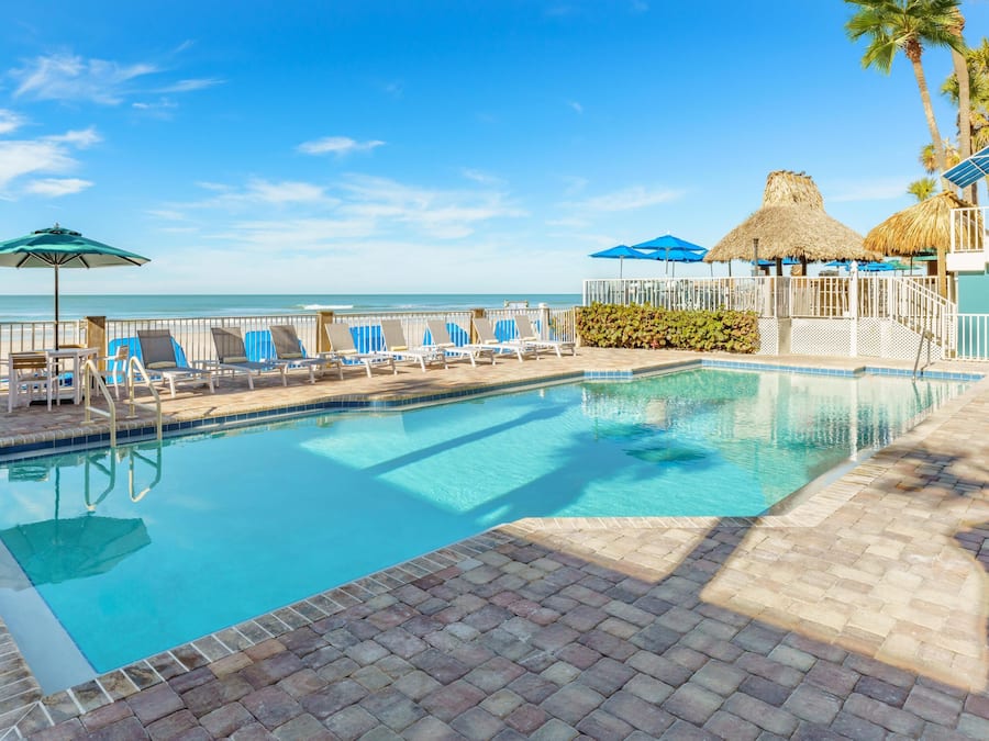 Outdoor pool, pool umbrellas, sun loungers