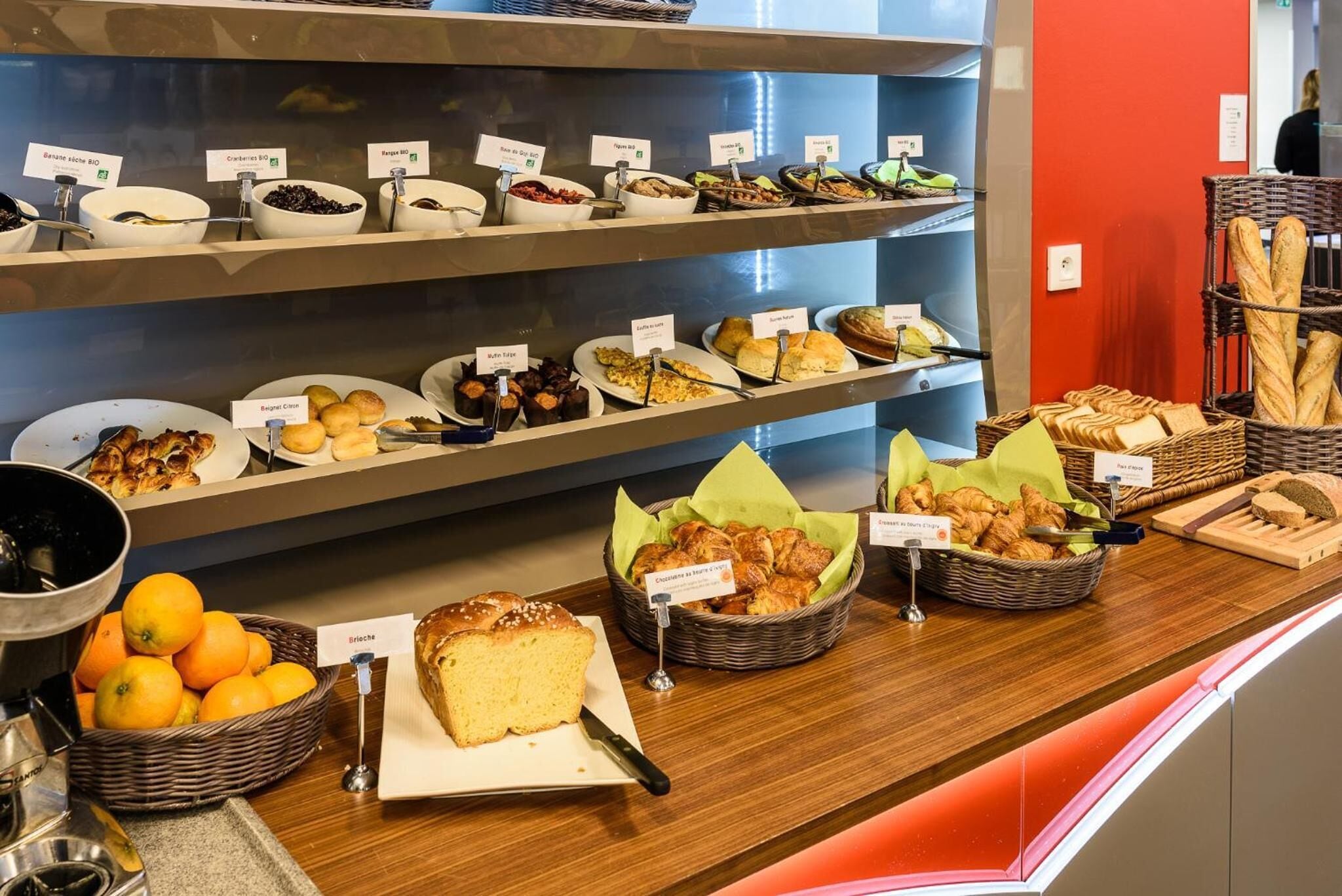 daily buffet breakfast (eur 16 per person)