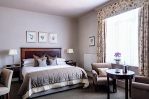 Deluxe Double Room | 1 bedroom, in-room safe, individually decorated, individually furnished