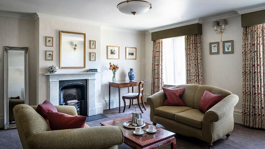 suite | in-room safe, individually decorated, individually furnished, desk