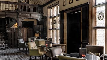 Sala de estar en el lobby