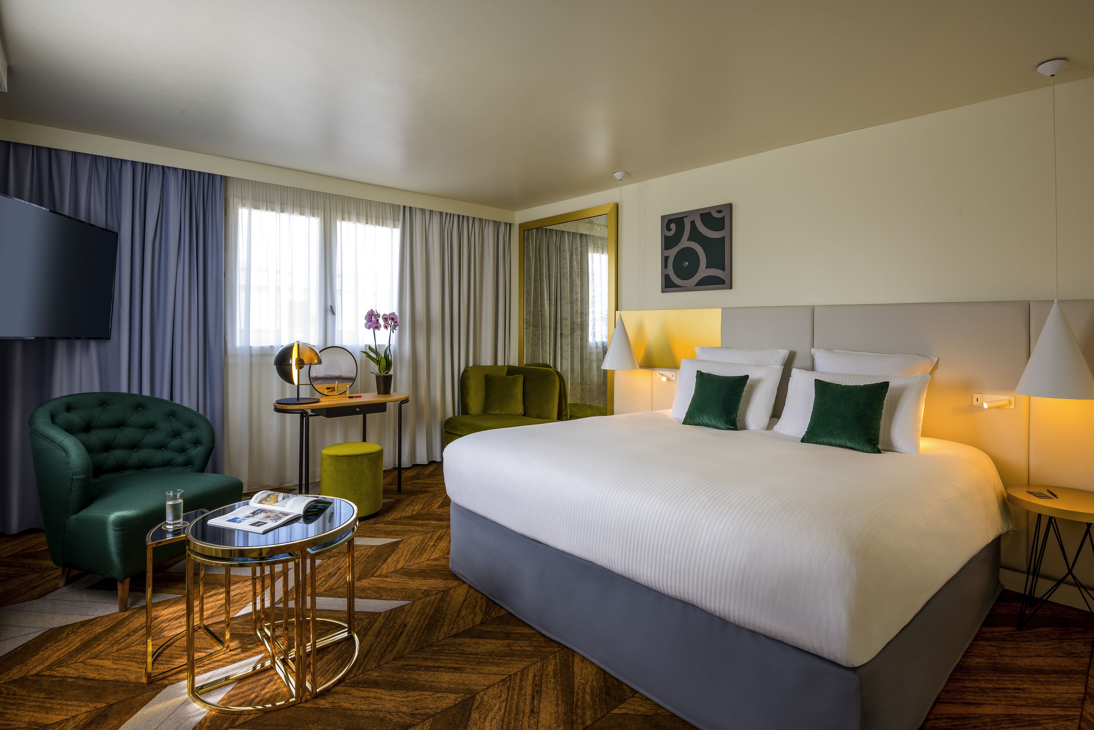 Ropa de cama de alta calidad y minibar 