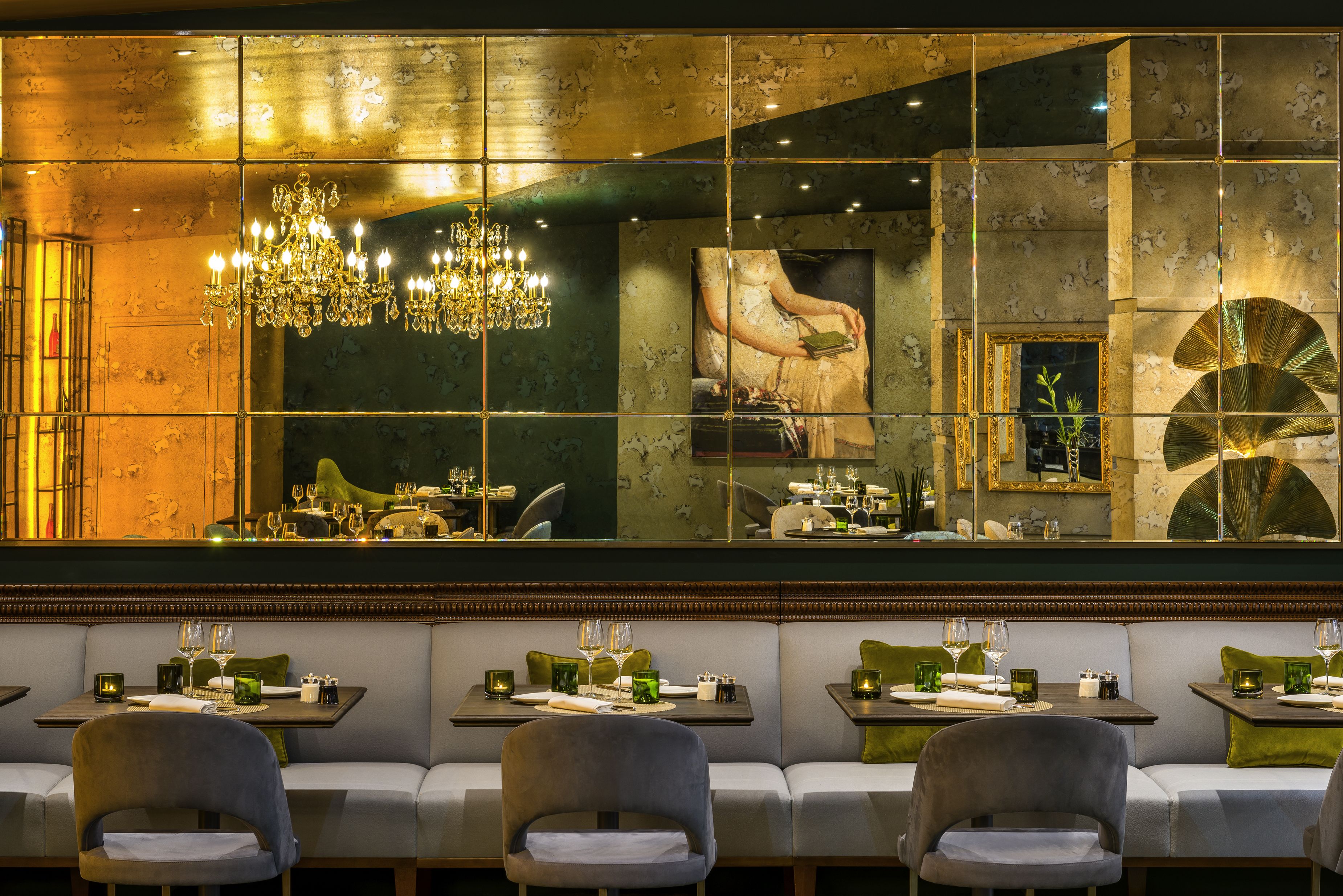 breakfast and dinner served, french cuisine