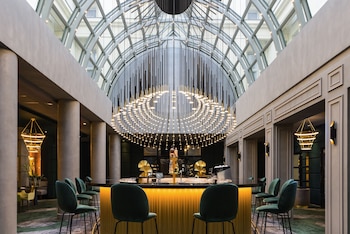 MGallery Le Louis Versailles Chateau