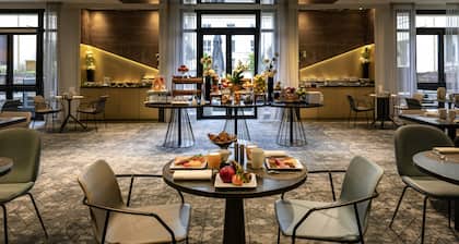 Le Louis Hotel Versailles ChĂąteau - MGallery Collection
