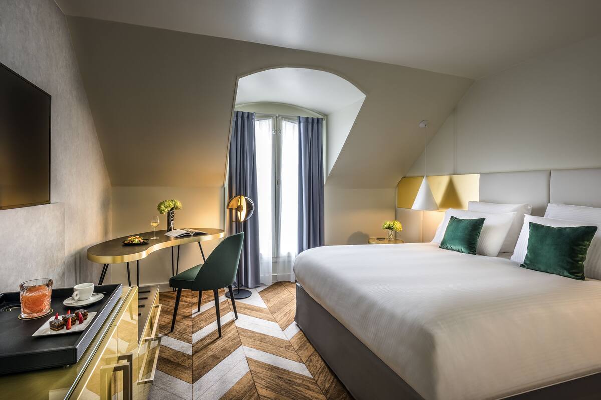 Chambre Supérieure, 1 grand lit, balcon