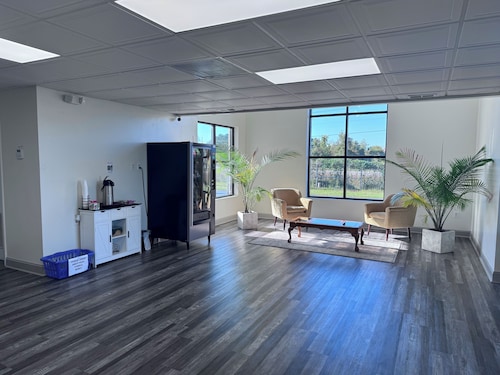 Florence Inn and Suites