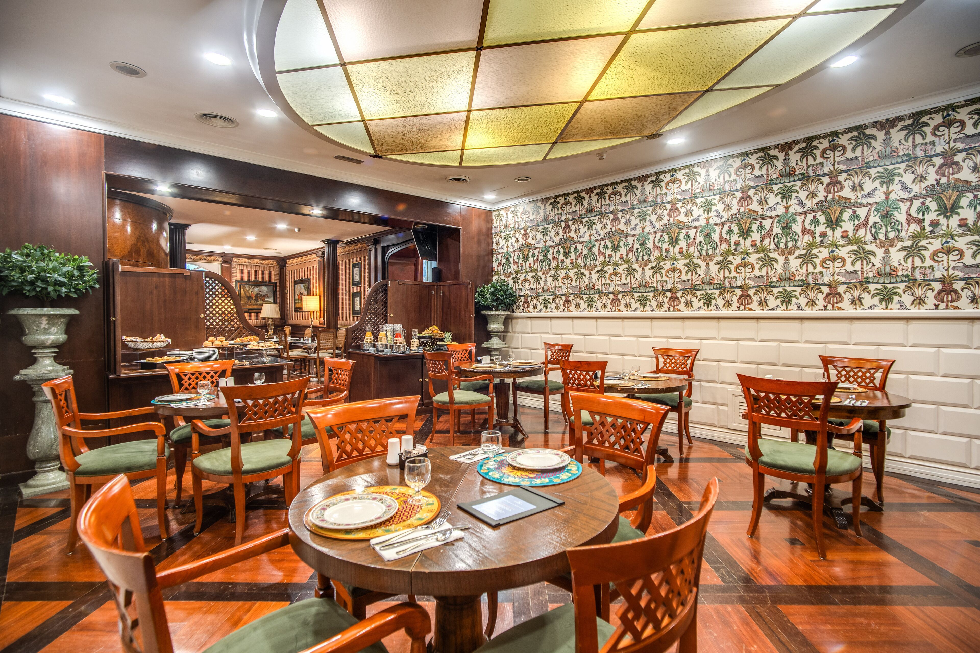 daily buffet breakfast (eur 15 per person)