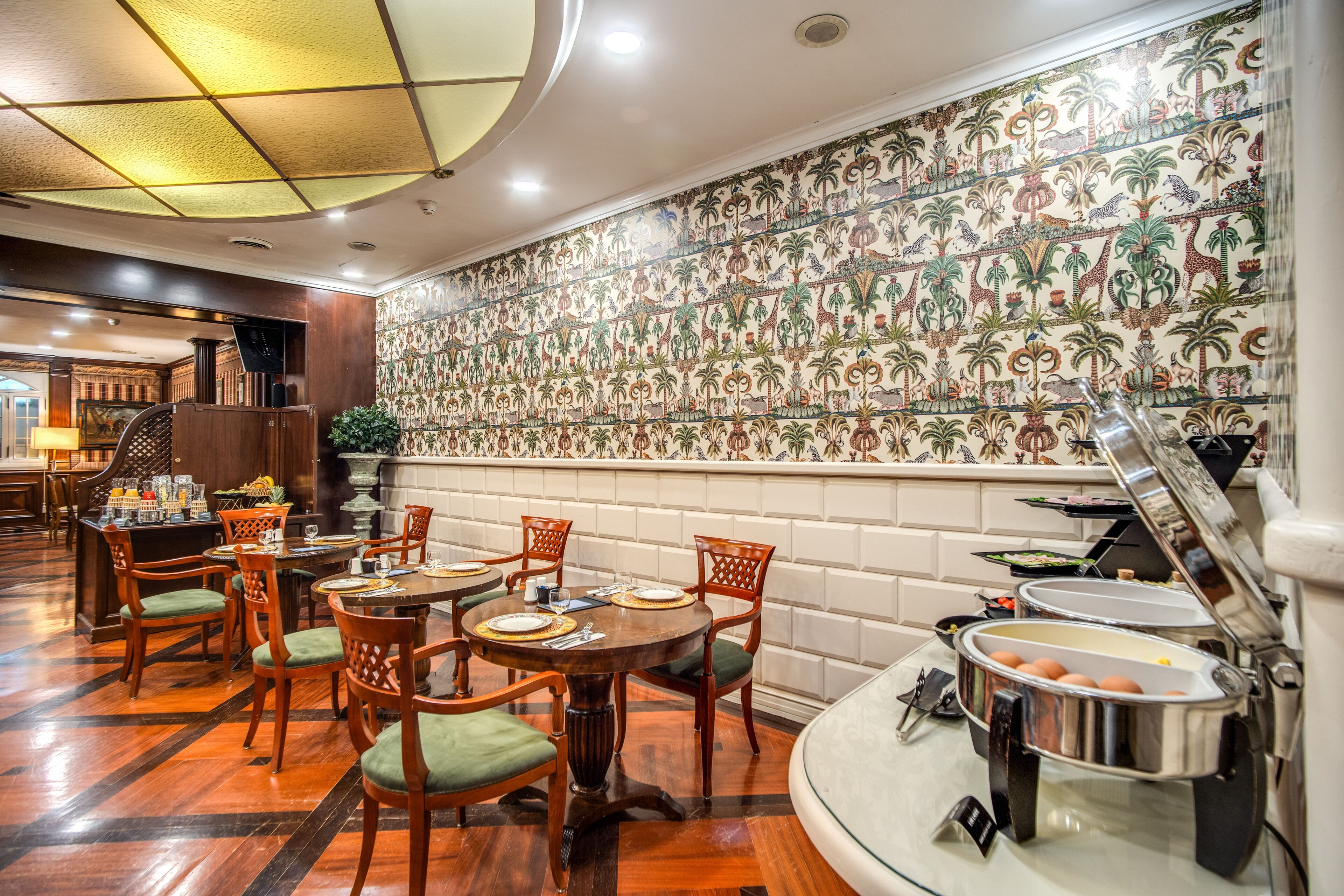 daily buffet breakfast (eur 15 per person)