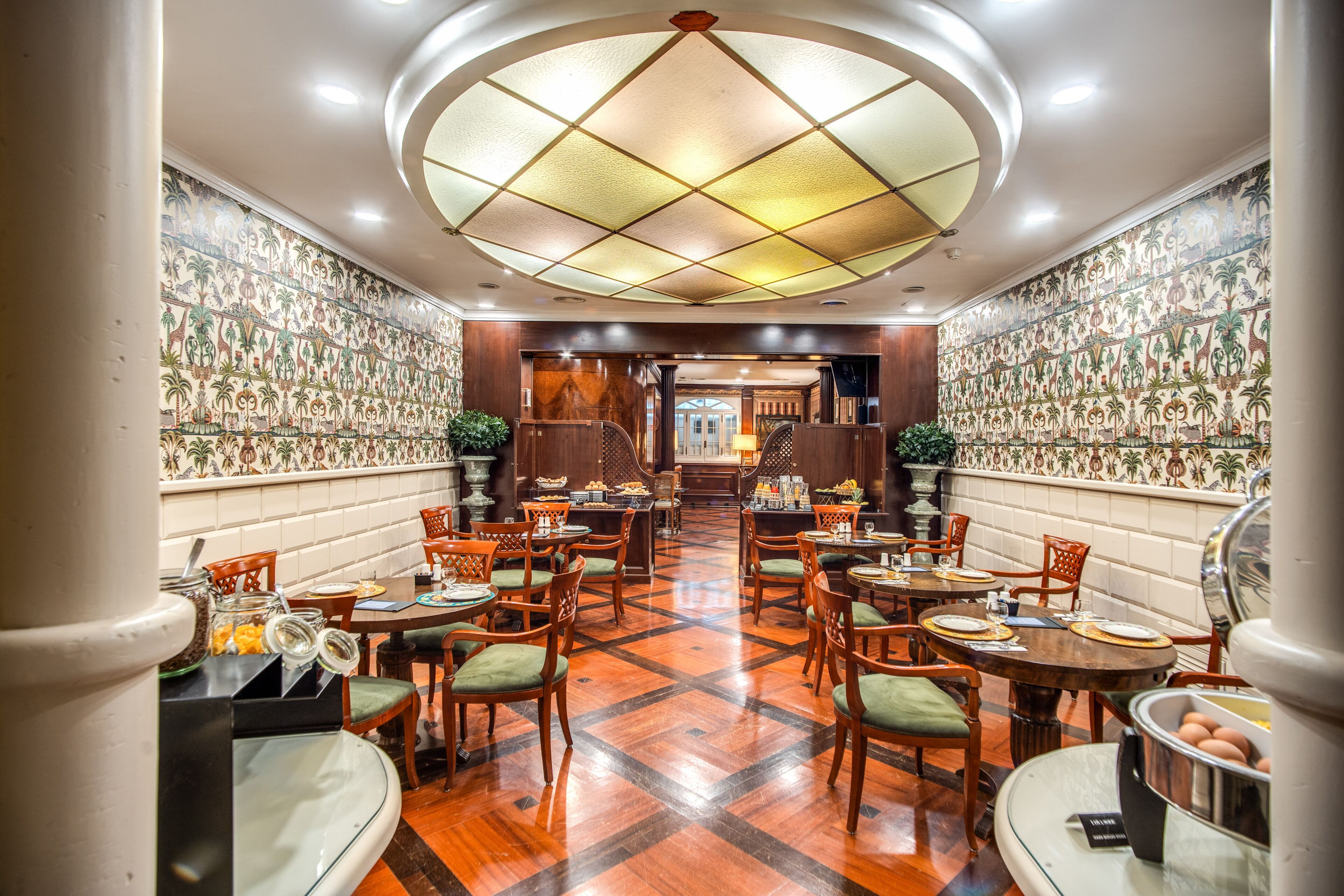 daily buffet breakfast (eur 15 per person)