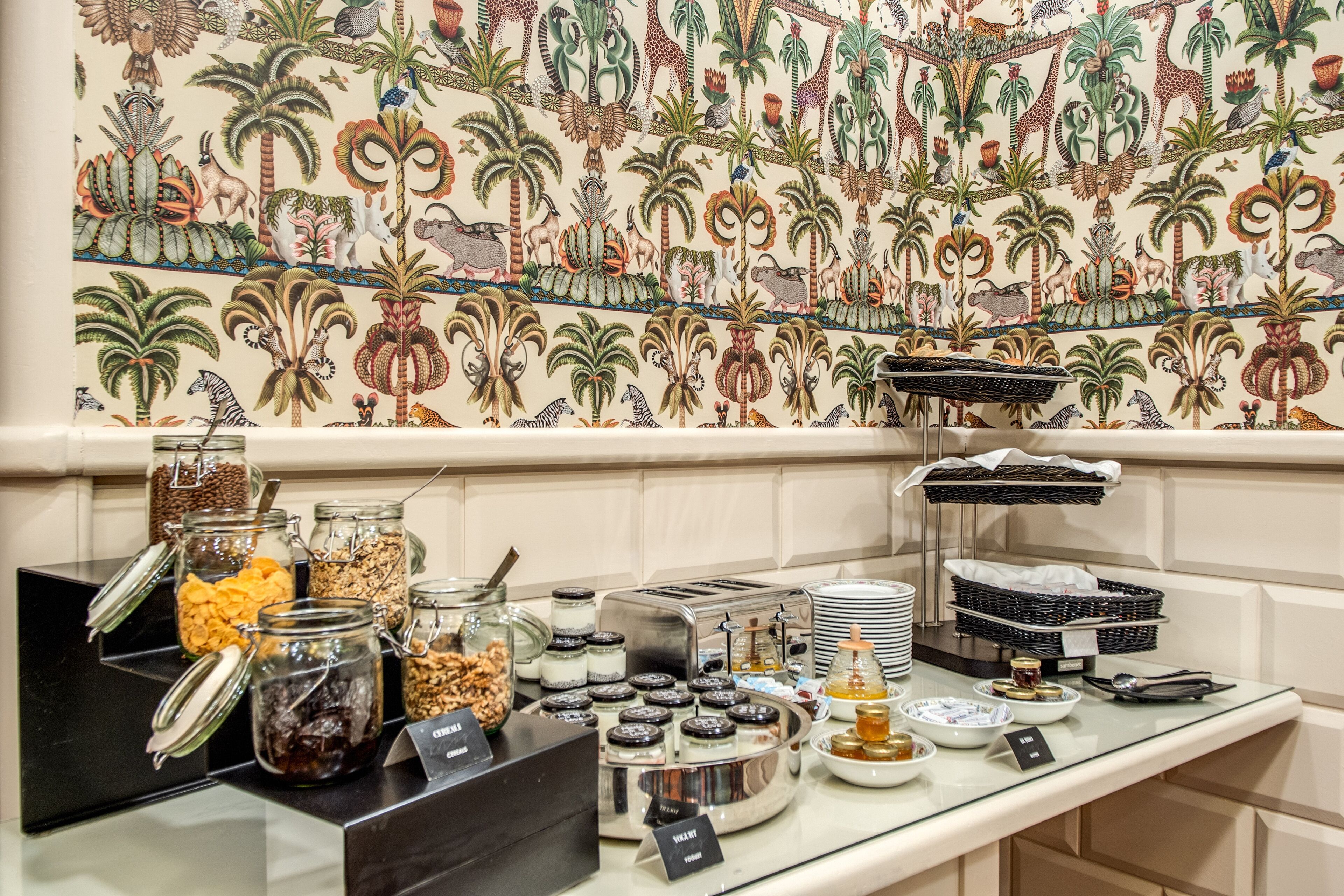 Daily buffet breakfast (EUR 15 per person)