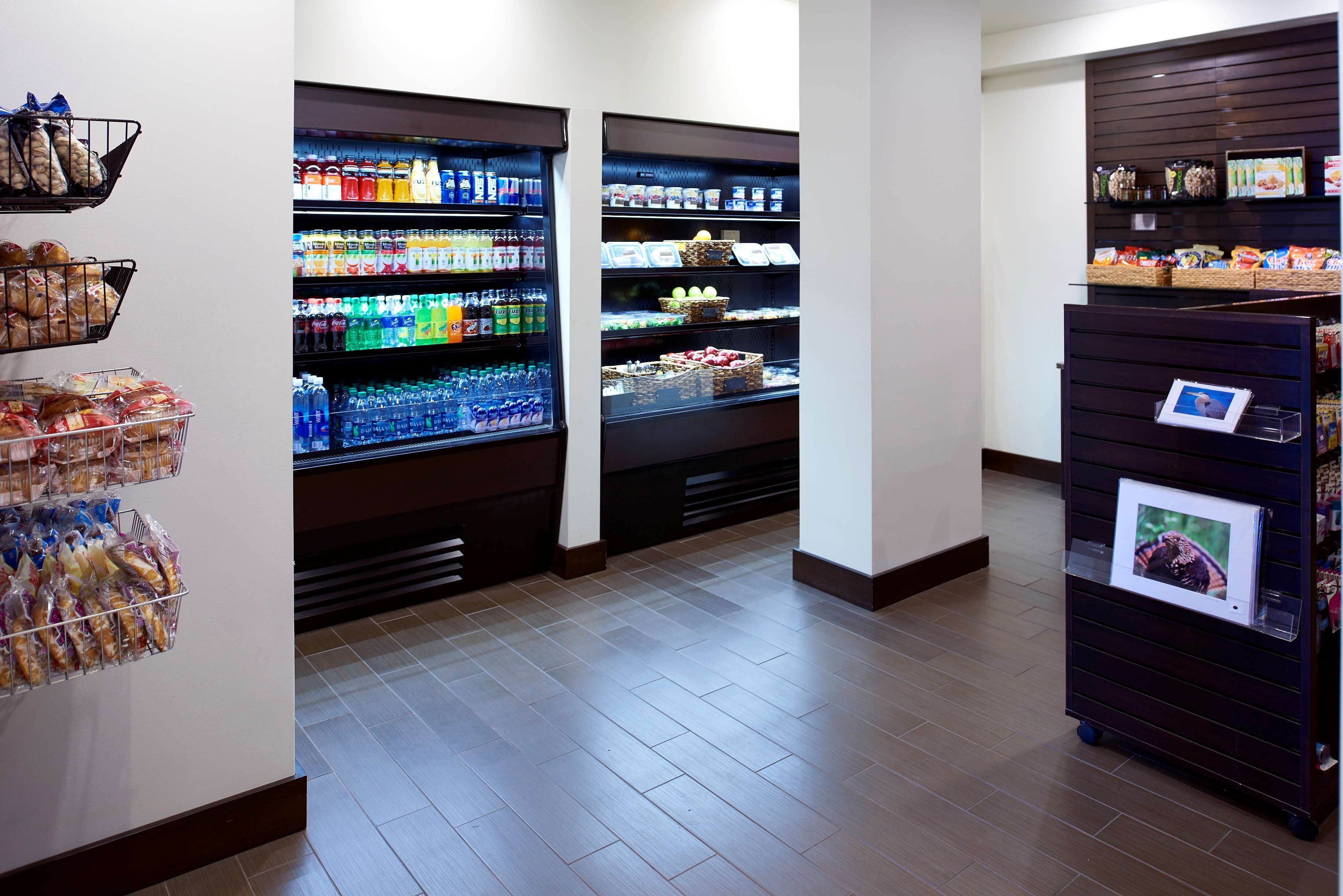 breakfast, lunch and dinner served