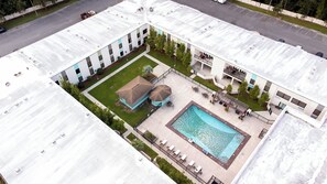 Outdoor pool, sun loungers