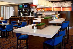 To-go breakfast for a fee - Sonesta Select Detroit Auburn Hills (Auburn Hills)