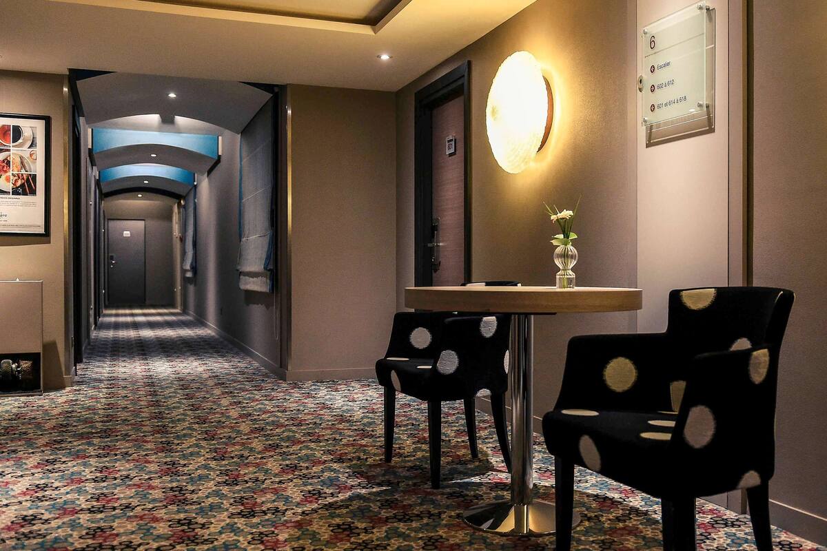 Minibar, in-room safe, desk, blackout curtains