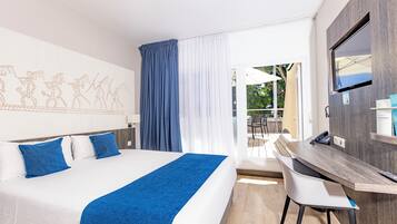 Superior-Zimmer, Blick auf die Lagune | Zimmersafe, individuell eingerichtet, Schreibtisch