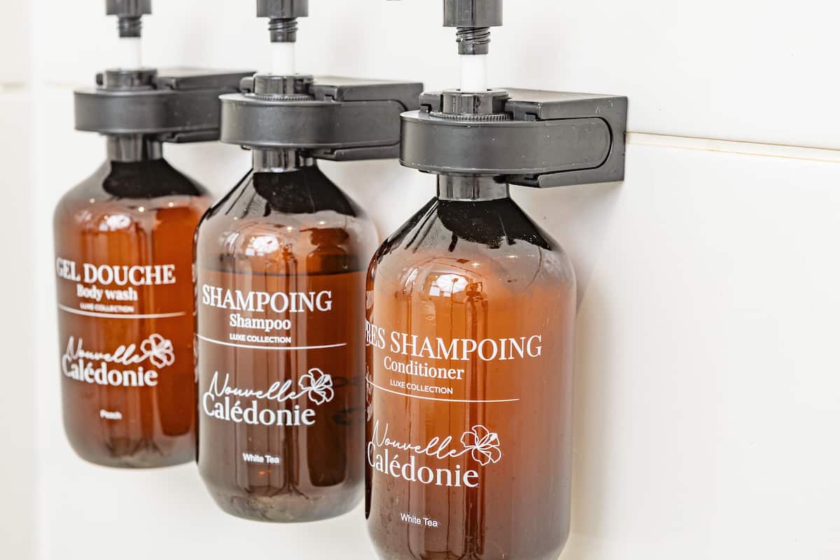 shower, rainfall showerhead, free toiletries, hair dryer