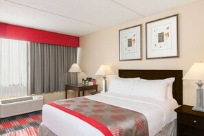 Suite, 2 Bedrooms, Non Smoking | Premium bedding, down comforters, pillowtop beds, desk