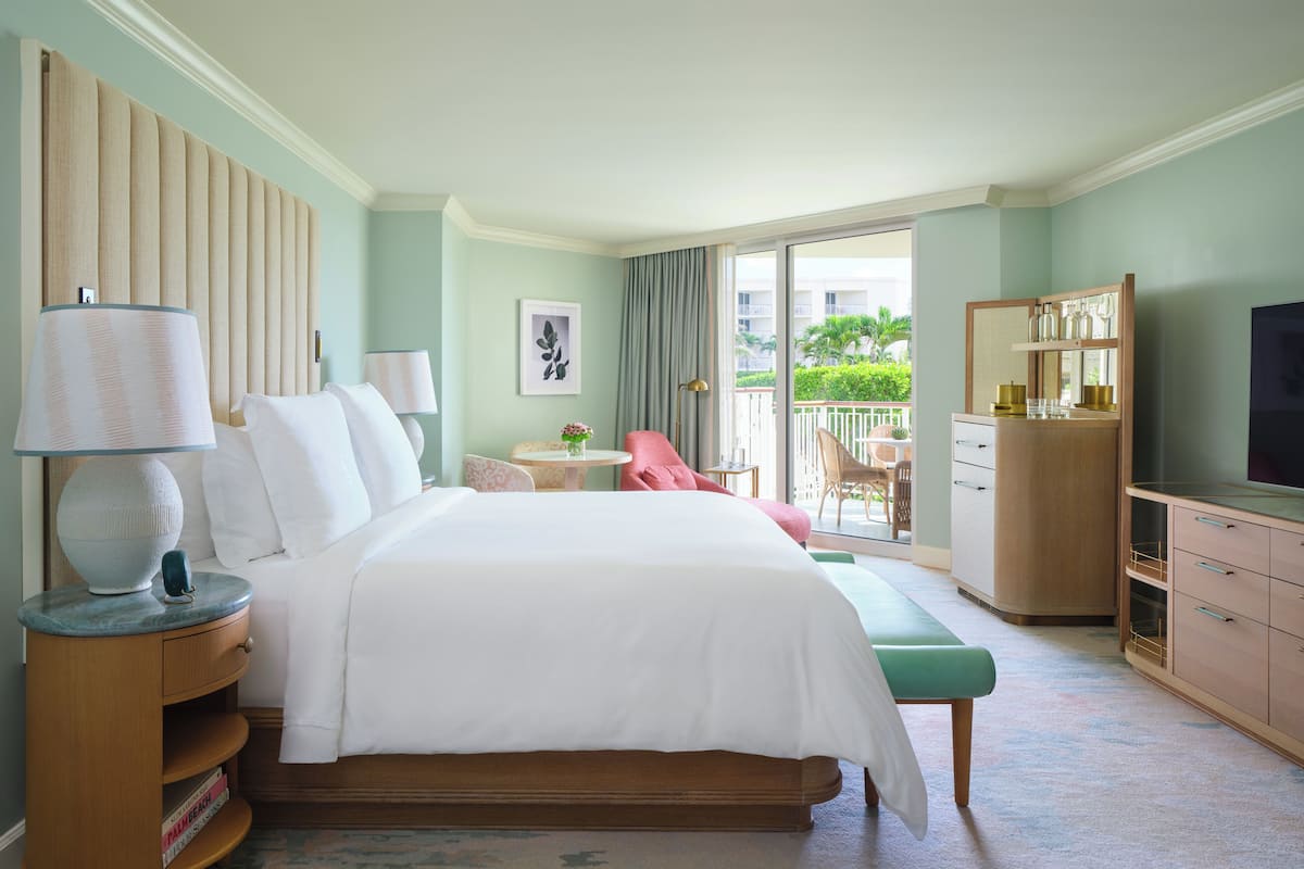 Cabana Terrace King | Premium bedding, down comforters, pillowtop beds, minibar