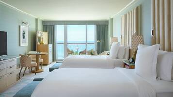 Suite estudio, 2 camas matrimoniales, para no fumadores, vista al océano | Ropa de cama de alta calidad, edredón, camas con pillow-top y minibar