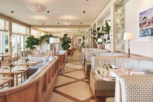 2 Restaurants, Frühstück