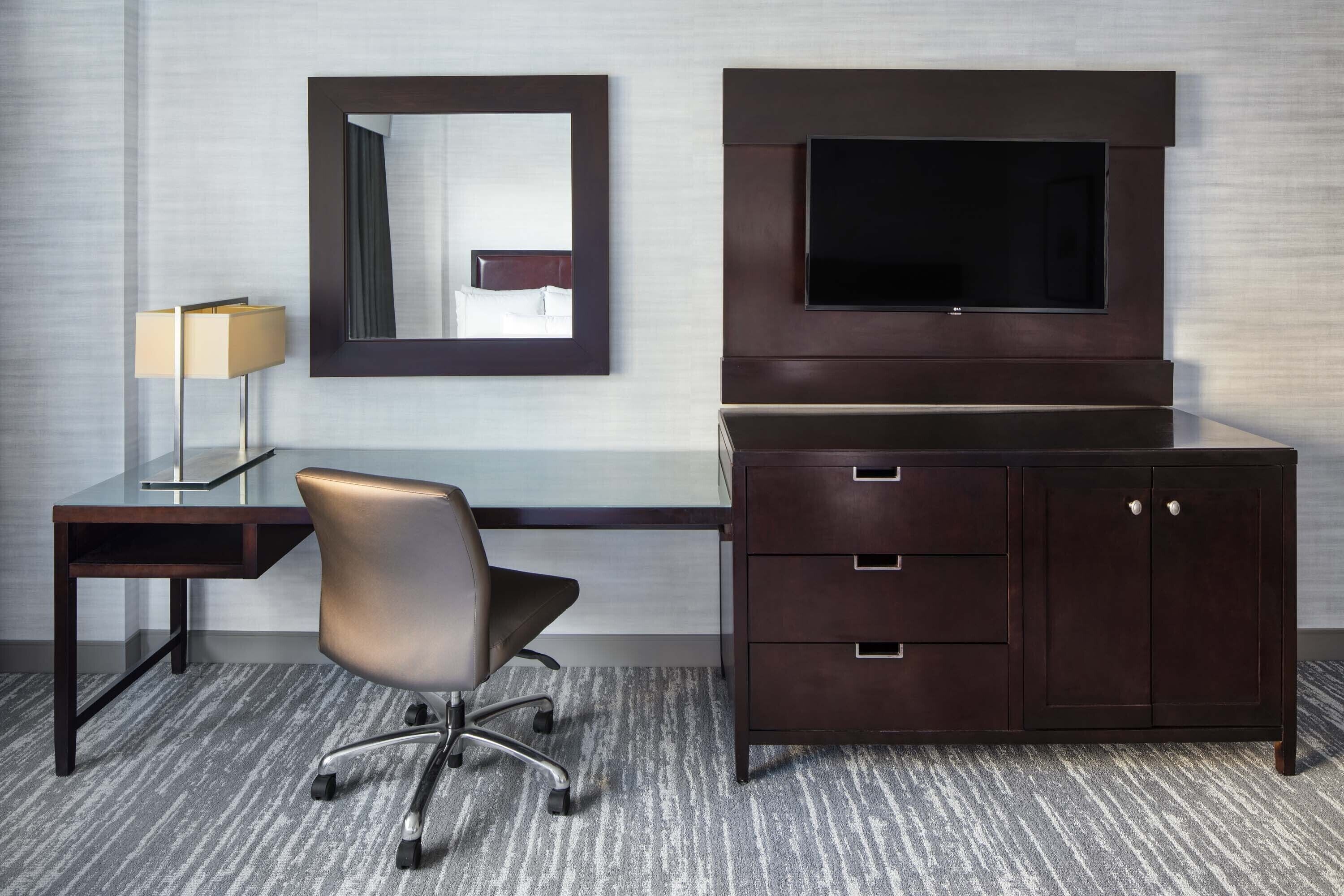 executive room, 2 double beds, non smoking | 1 bedroom, premium bedding, pillow-top beds, in-room safe