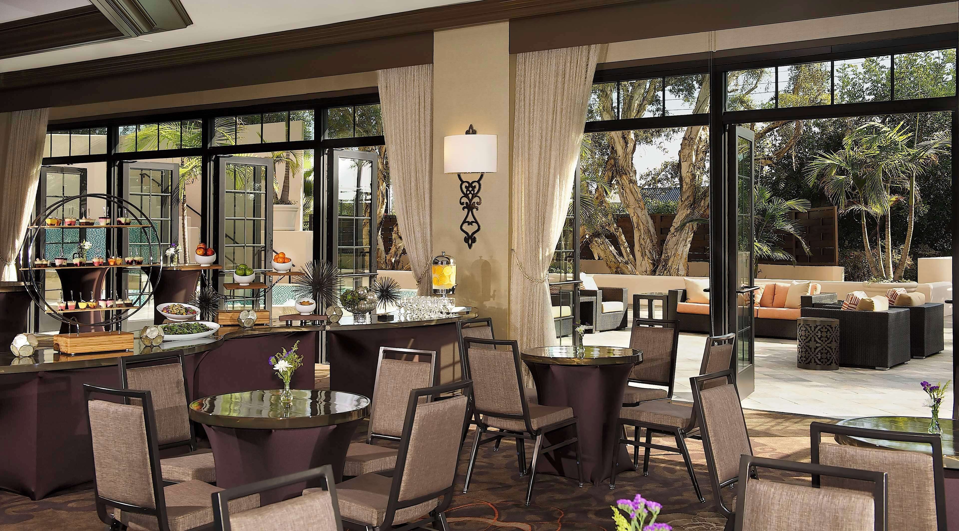 breakfast, lunch, dinner served; californian cuisine