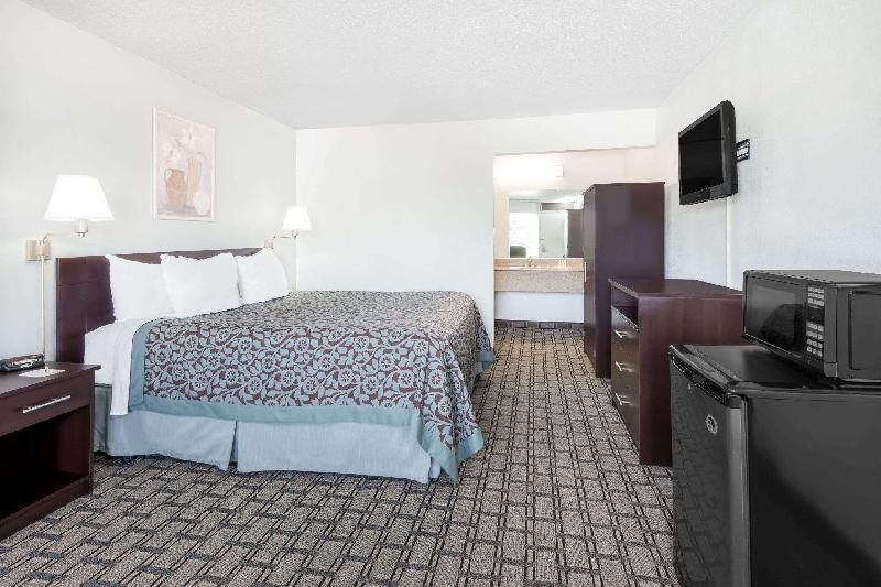 Egyptian cotton sheets, premium bedding, pillowtop beds, in-room safe