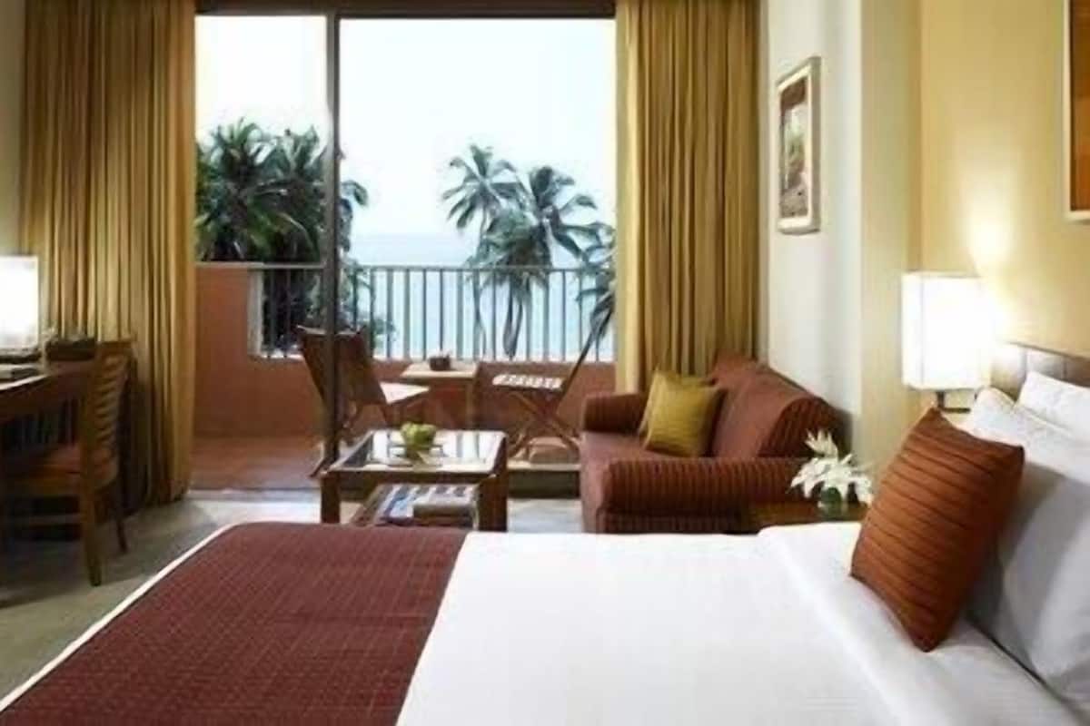 Premium bedding, memory-foam beds, minibar, in-room safe