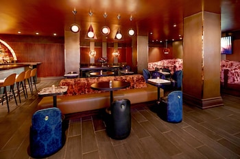 Daily continental breakfast (USD 29 per person) at The Lexington Hotel, Autograph Collection