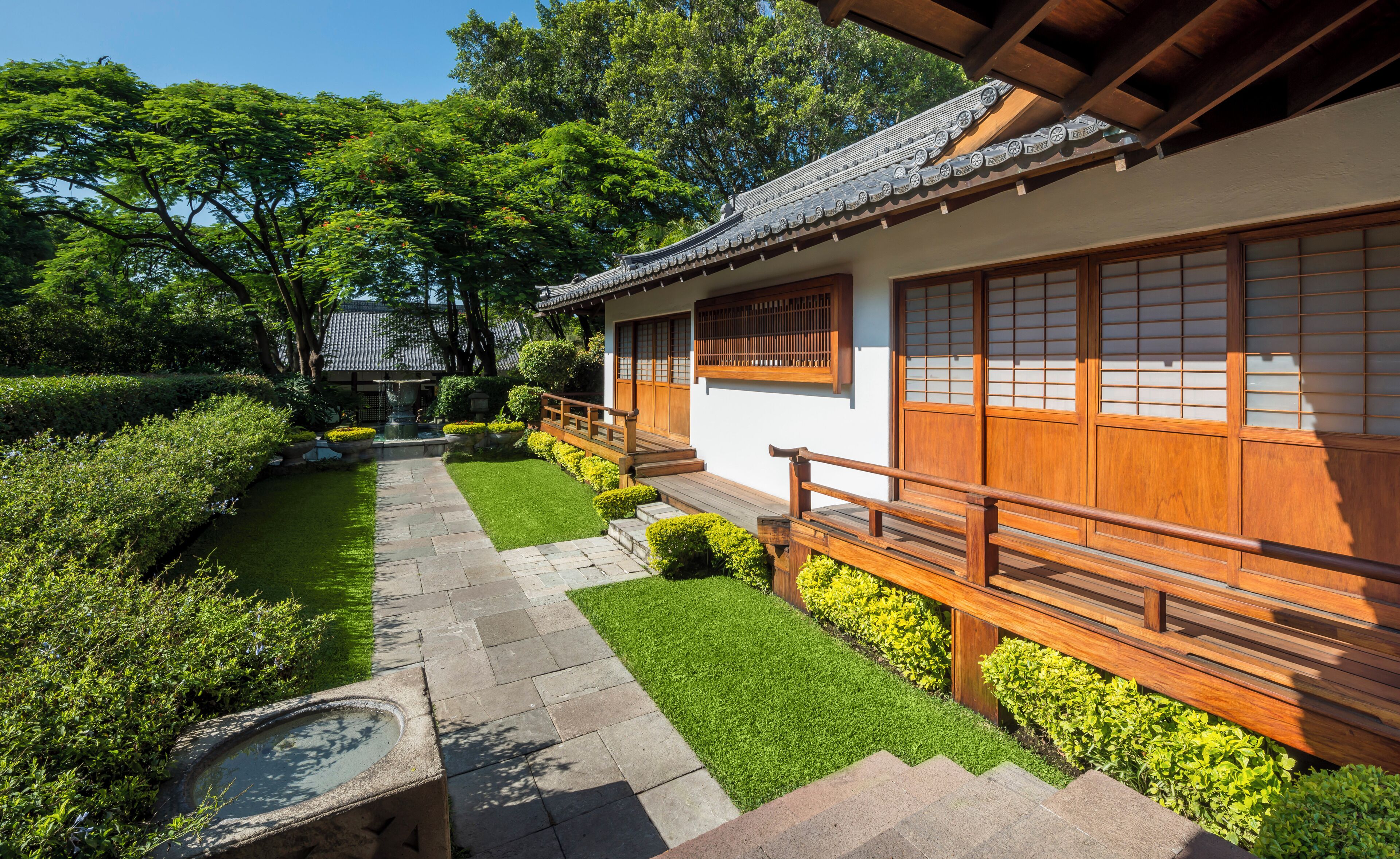 Mặt tiền nơi lưu trú