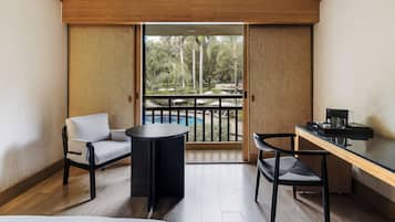 ๊ณ ๊ธ ์นจ๊ตฌ, ์ค๋ฆฌ/๊ฑฐ์ํธ ์ด๋ถ, ๋ฏธ๋๋ฐ, ๊ฐ์ค ๋ด ๊ธ๊ณ