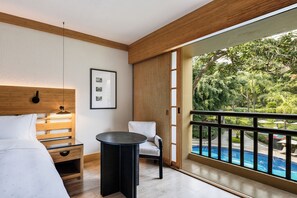 Ropa de cama de alta calidad, edredón y minibar 