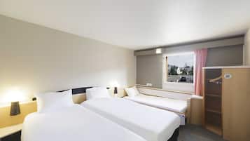 Standard Triple Room, Non Smoking | Premium bedding, desk, laptop workspace, blackout drapes