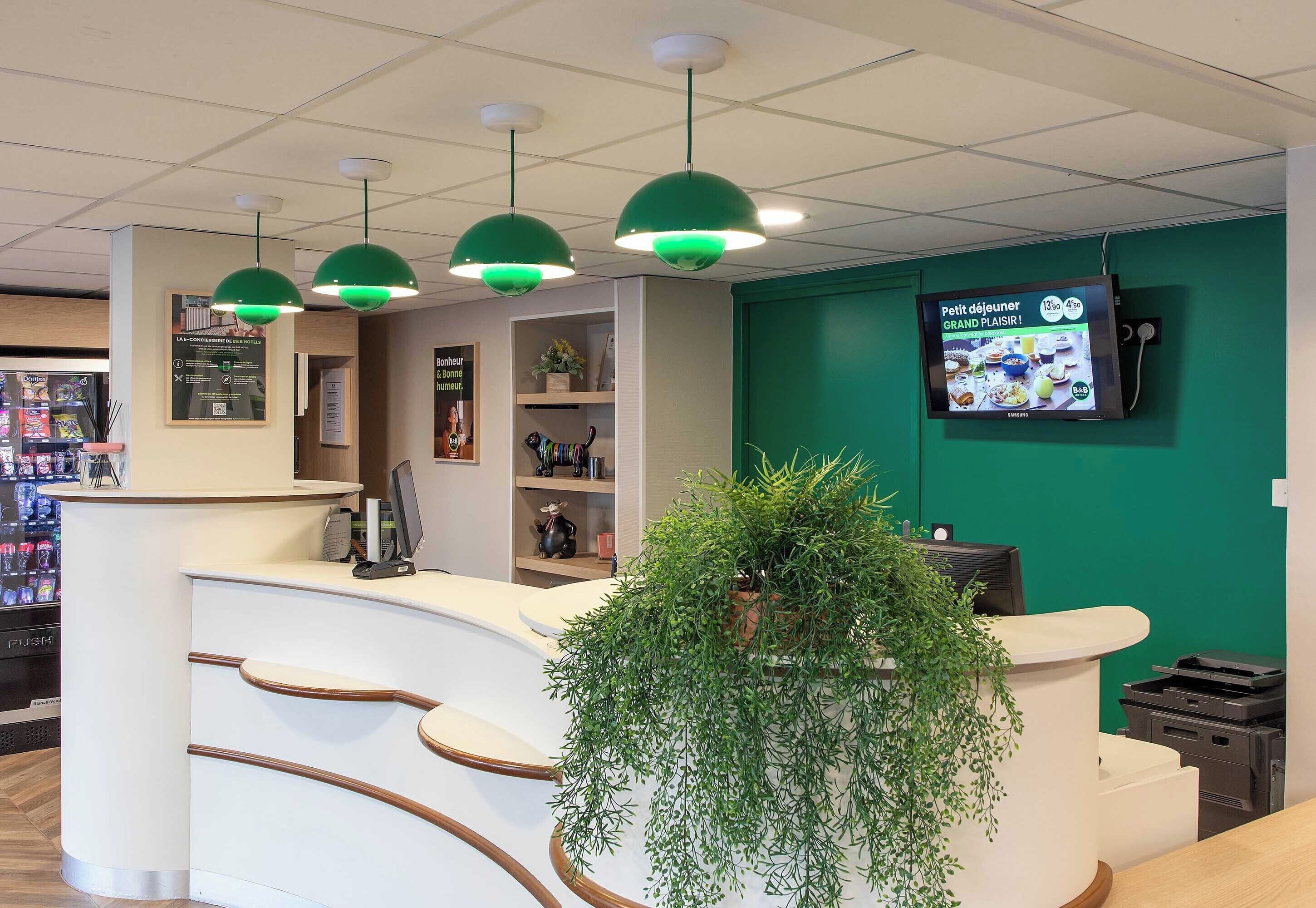 Foto - B&B HOTEL Lourdes Centre Gare 3 étoiles