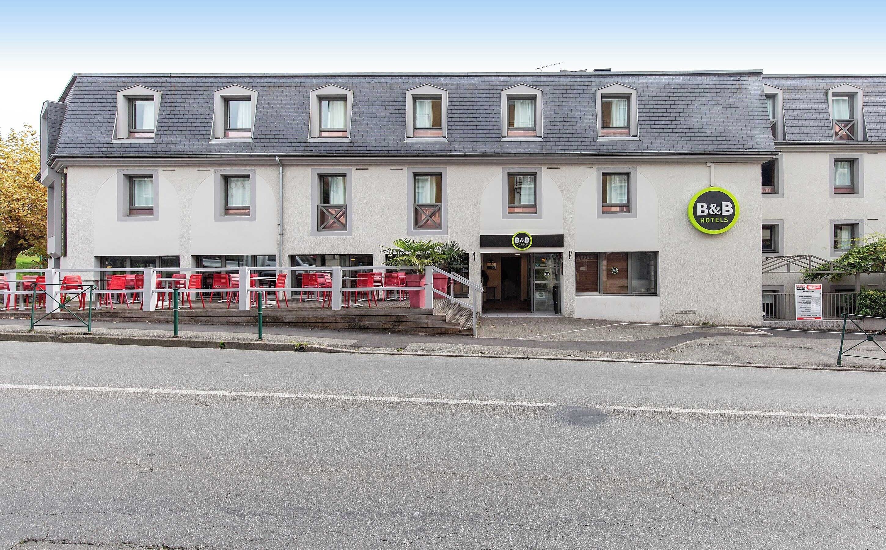 Foto - B&B HOTEL Lourdes Centre Gare 3 étoiles