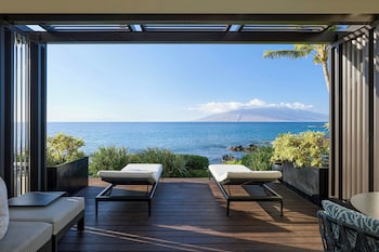 In-room safe, desk, iron/ironing board, free cribs/infant beds at Wailea Beach Resort - Marriott, Maui