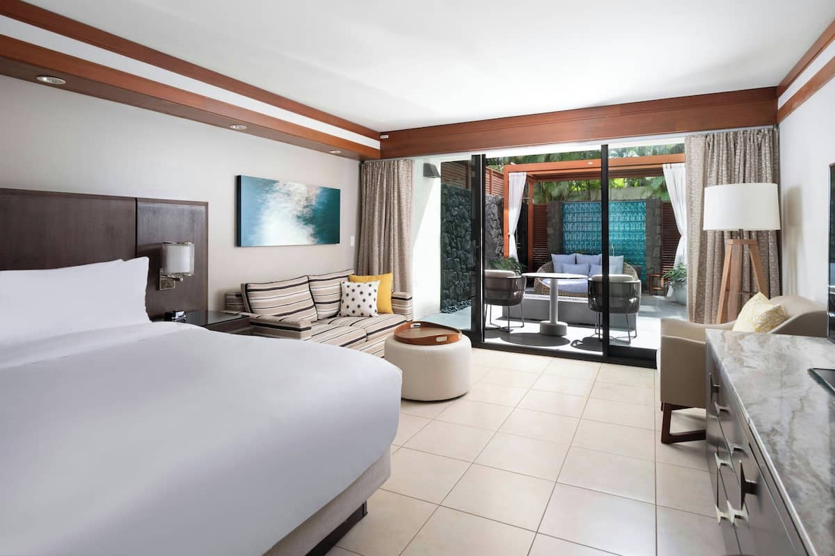 Room, Lanai (Sundeck Garden Oasis) | 1 bedroom, in-room safe, desk, iron/ironing board