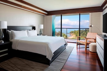 Presidential Suite, 1 Double Bed, Balcony, Ocean View | Pillowtop beds, in-room safe, desk, iron/ironing board at Wailea Beach Resort - Marriott, Maui