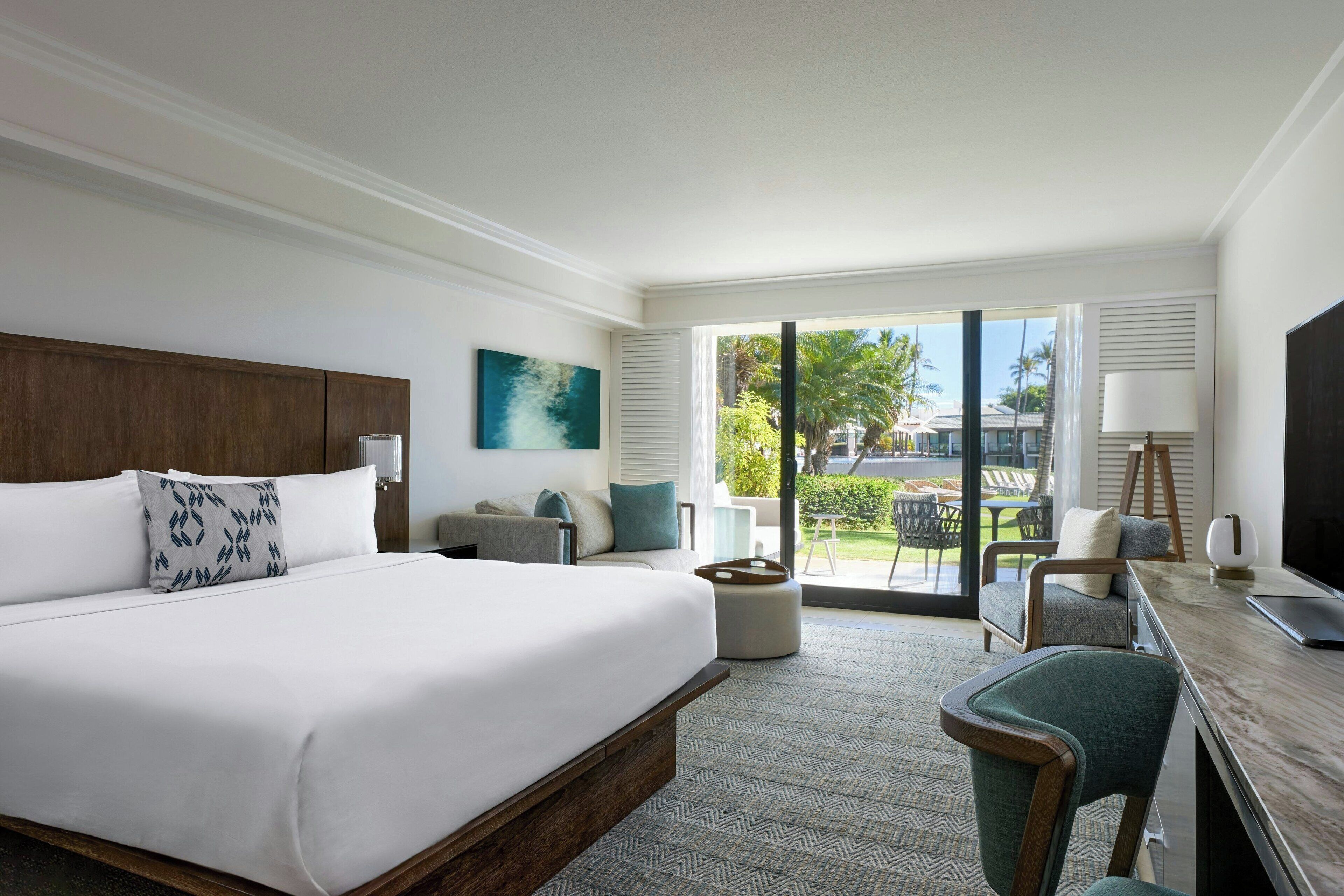 Room, 1 King Bed with Sofa bed, Partial Ocean View (Balcony)