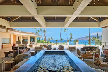 Hotel entrance and lobby at Wailea Beach Resort - Marriott, Maui