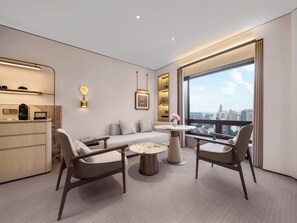 Jinling Tower Elegant Boutique Suite