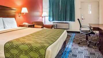 Schreibtisch, kostenlose Zustellbetten, kostenloses WLAN, Bettwäsche