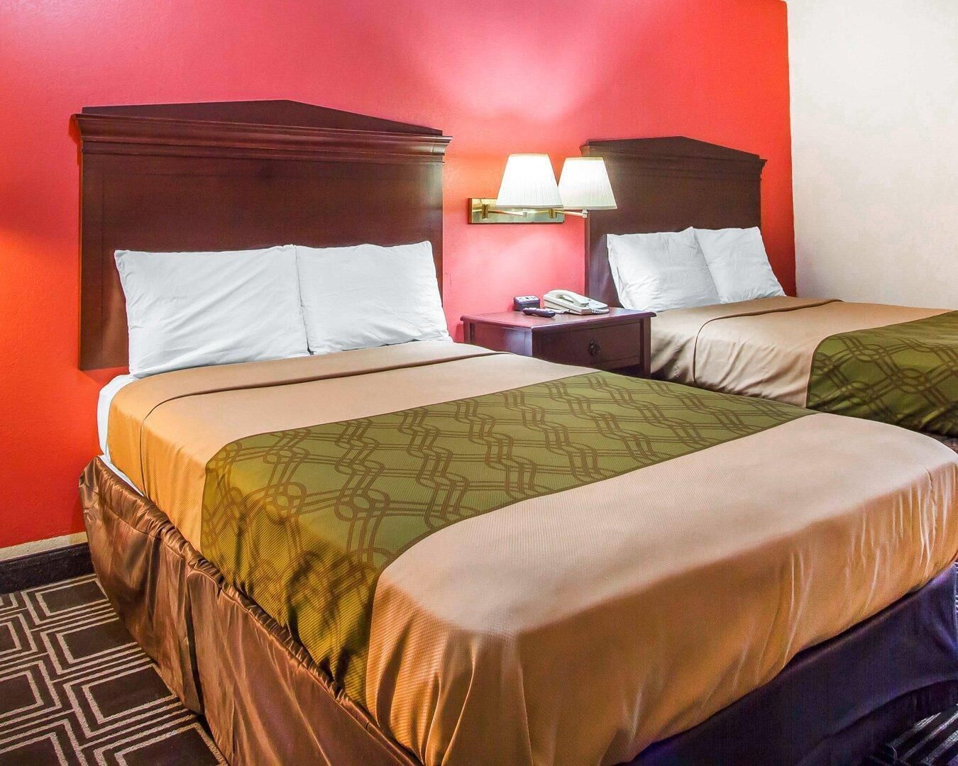 Habitación, 2 camas matrimoniales, con acceso para personas discapacitadas, para fumadores | Escritorio, camas extra gratis, wifi gratis y ropa de cama 