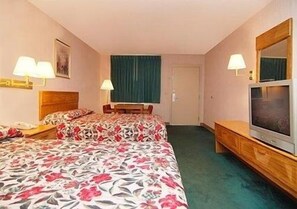 Escritorio, camas extra gratis, wifi gratis y ropa de cama 