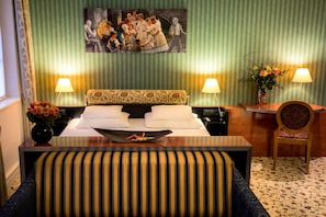 Privilege, Quarto, 1 cama King | 1 quarto, roupas de cama premium, frigobar, cofres nos quartos